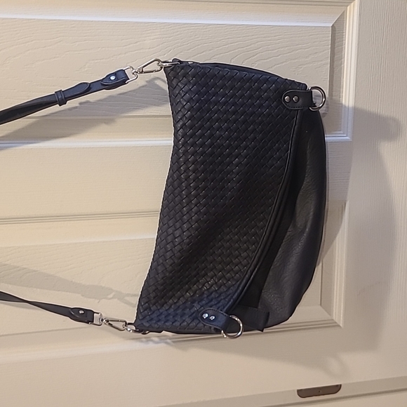 Chinese Laundry Convertible Purse - Picture 4 of 7